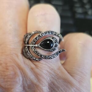 Elegant Black Silver Women's Ring